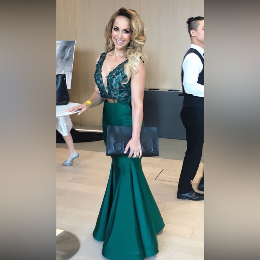 Jessica Angel evening Gown, green, sleeveless, long dress, evening dress, flower